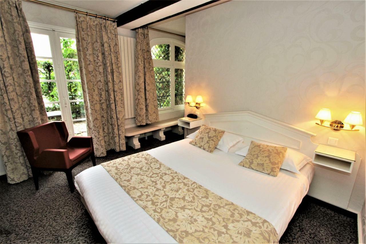 Hotel Le Regent Villers Cotterets Bagian luar foto