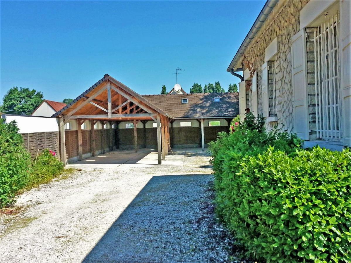 Hotel Le Regent Villers Cotterets Bagian luar foto