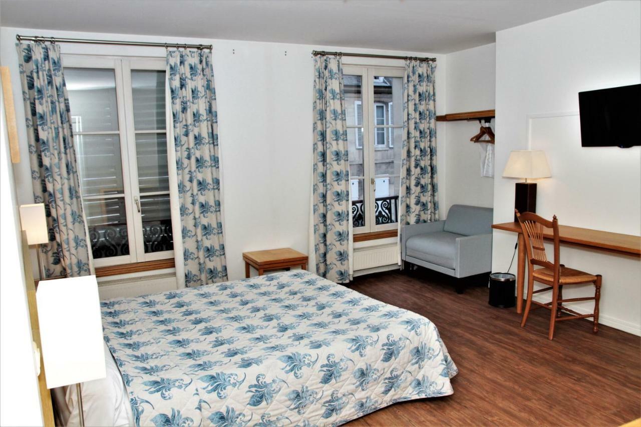 Hotel Le Regent Villers Cotterets Bagian luar foto