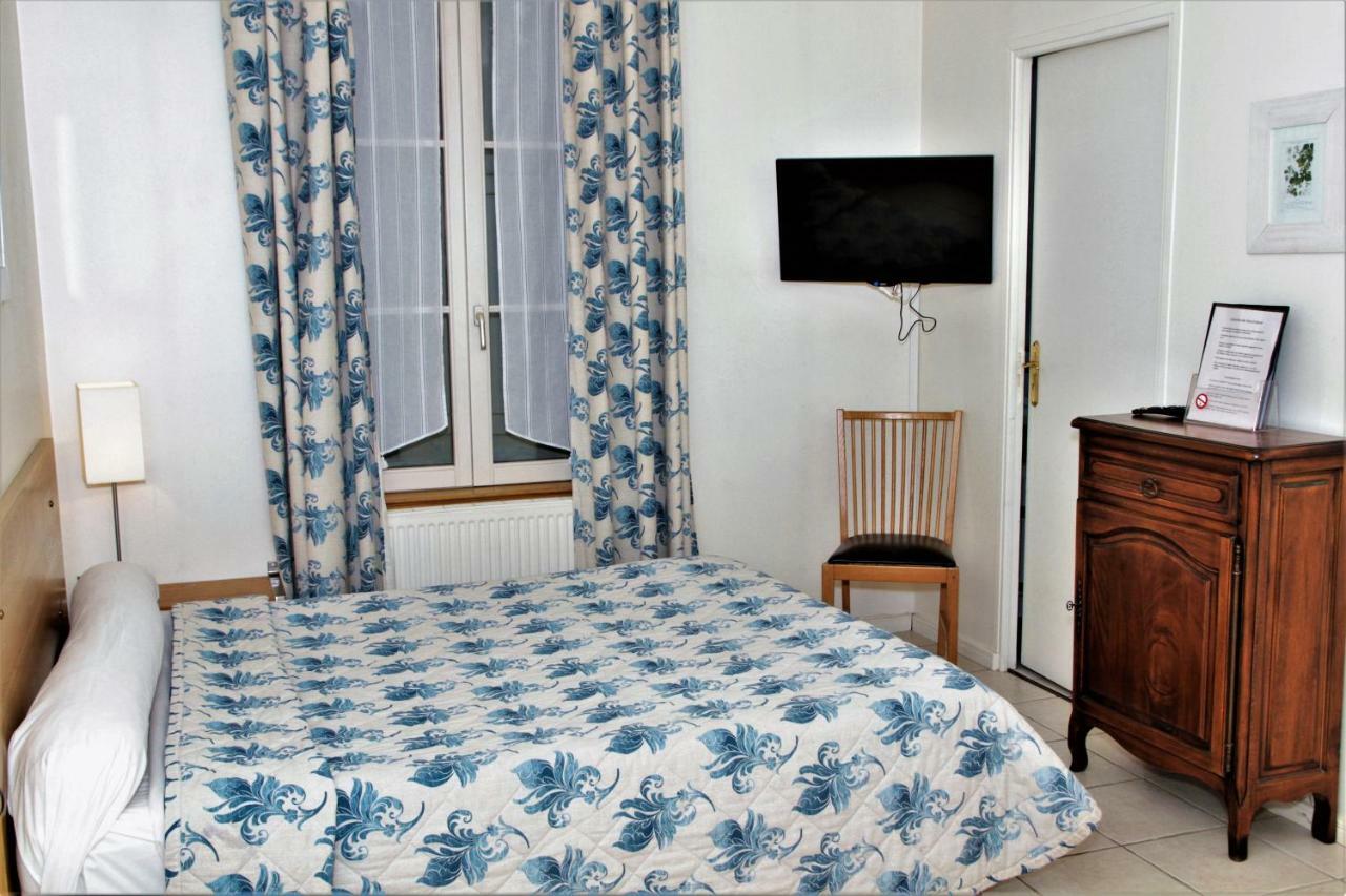 Hotel Le Regent Villers Cotterets Bagian luar foto