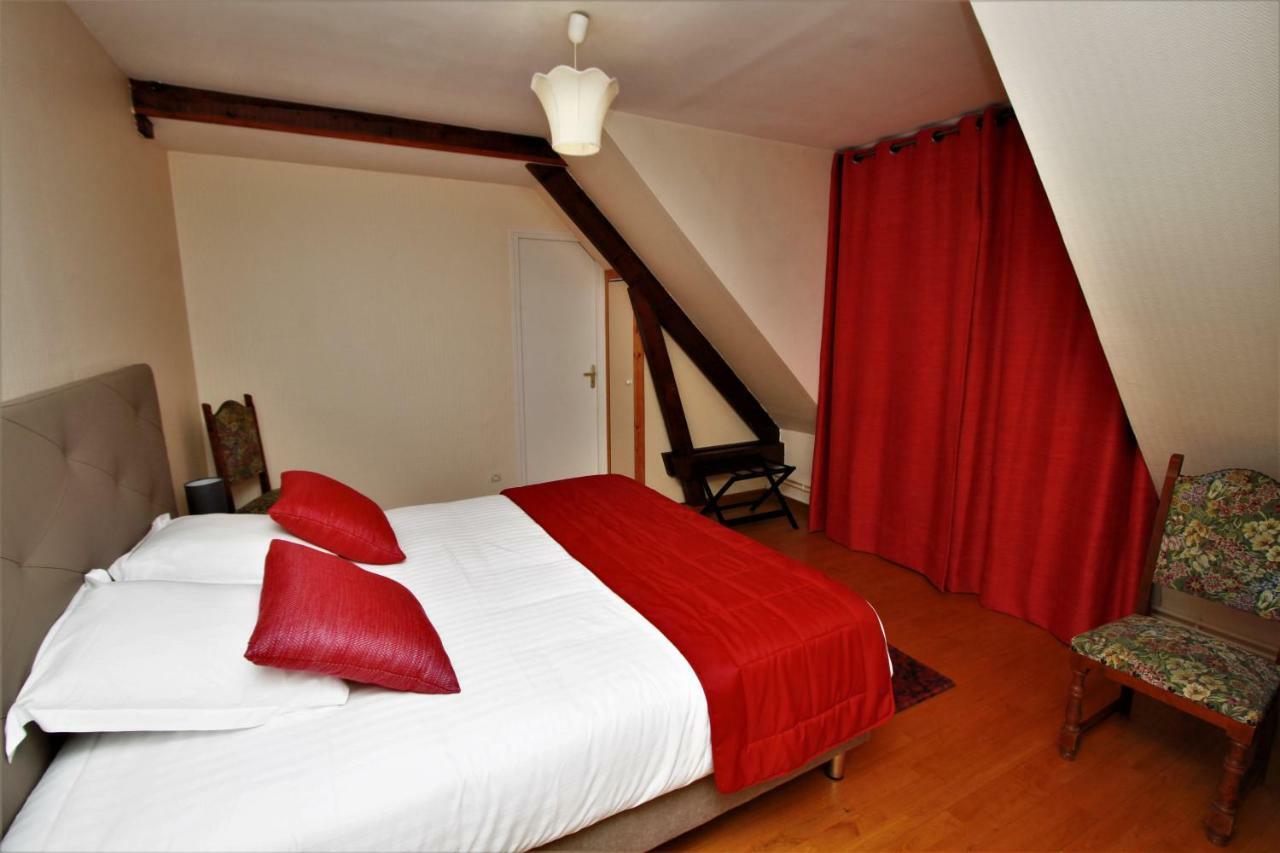 Hotel Le Regent Villers Cotterets Bagian luar foto