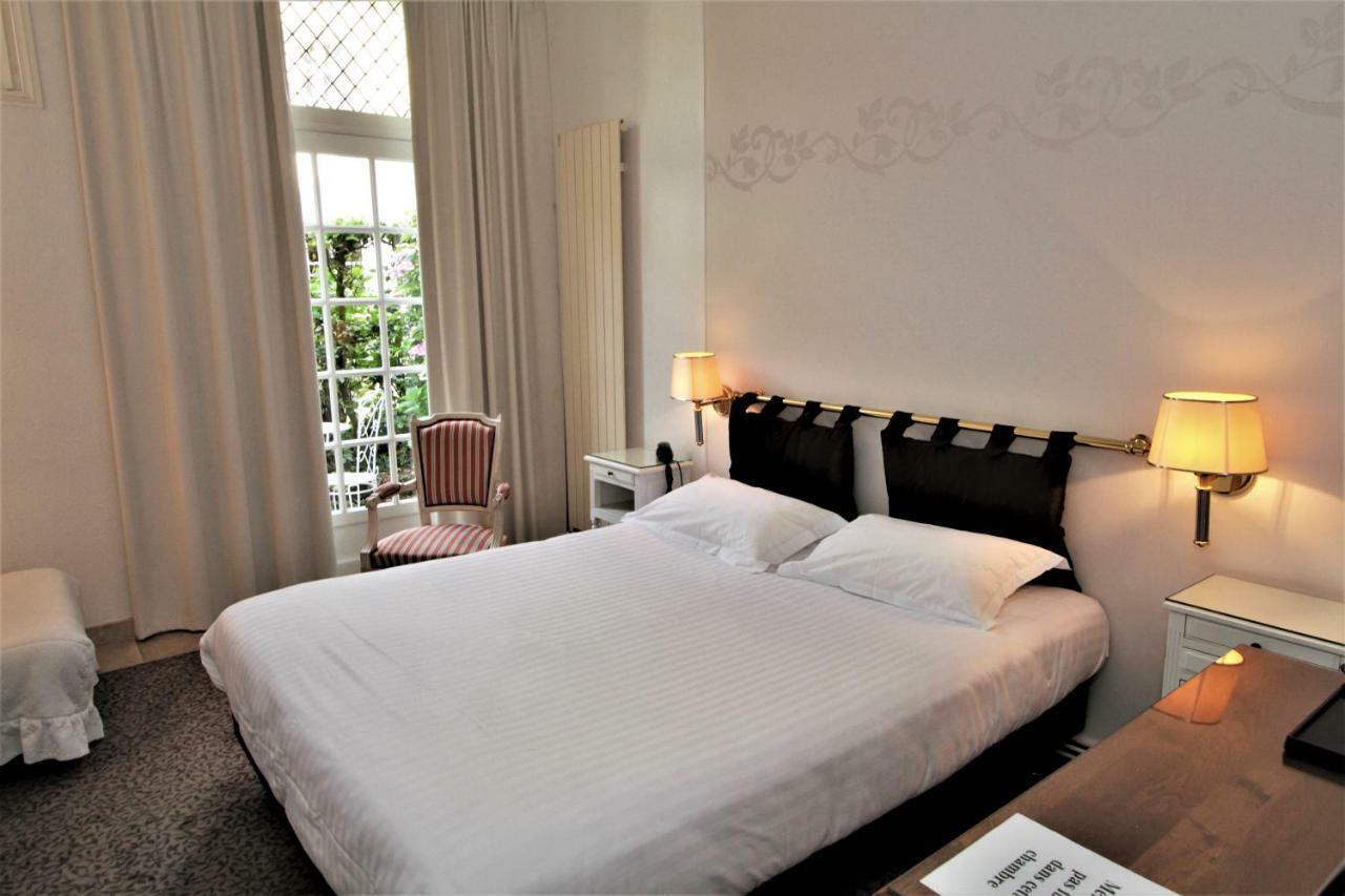 Hotel Le Regent Villers Cotterets Bagian luar foto