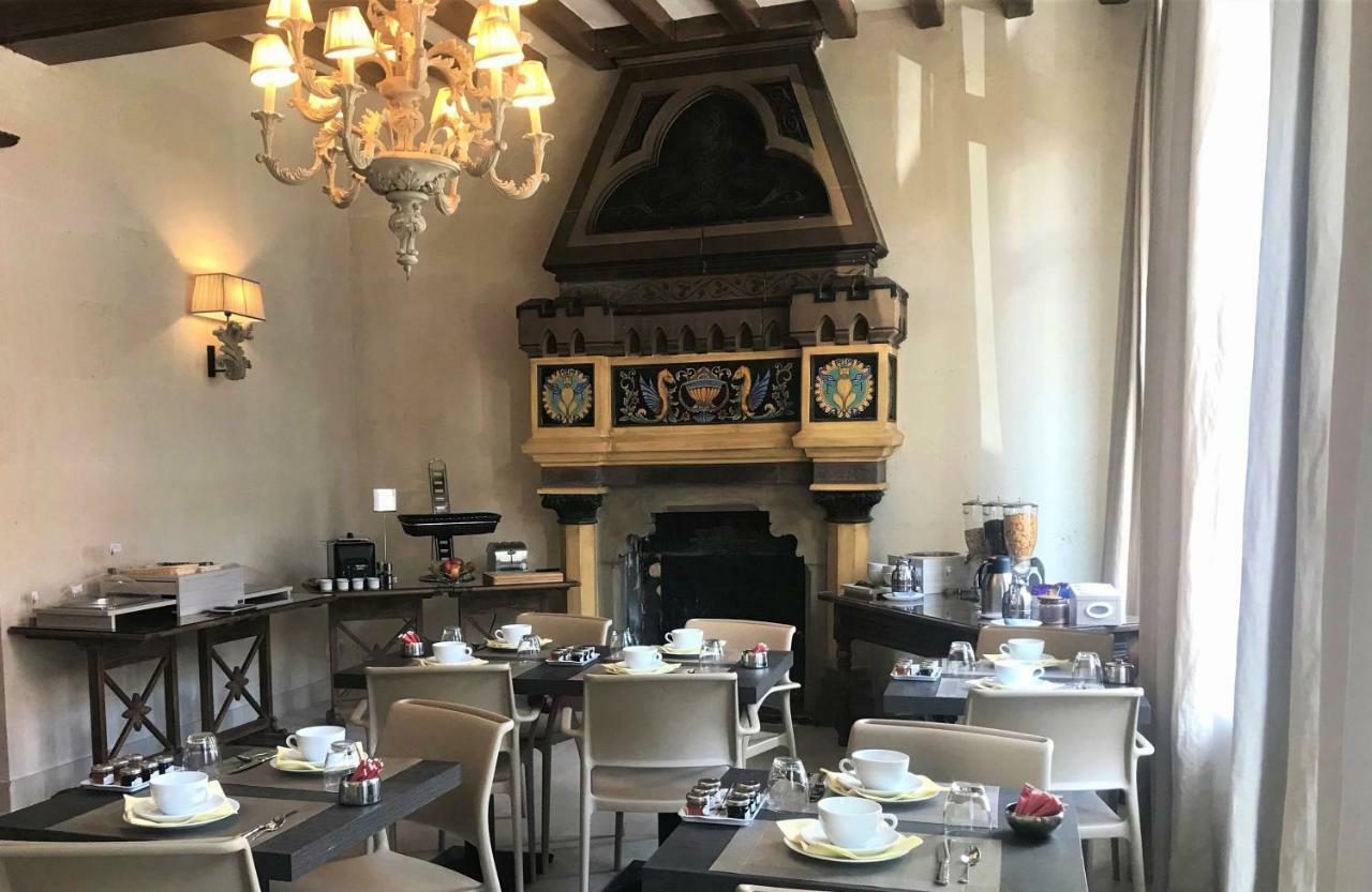 Hotel Le Regent Villers Cotterets Bagian luar foto
